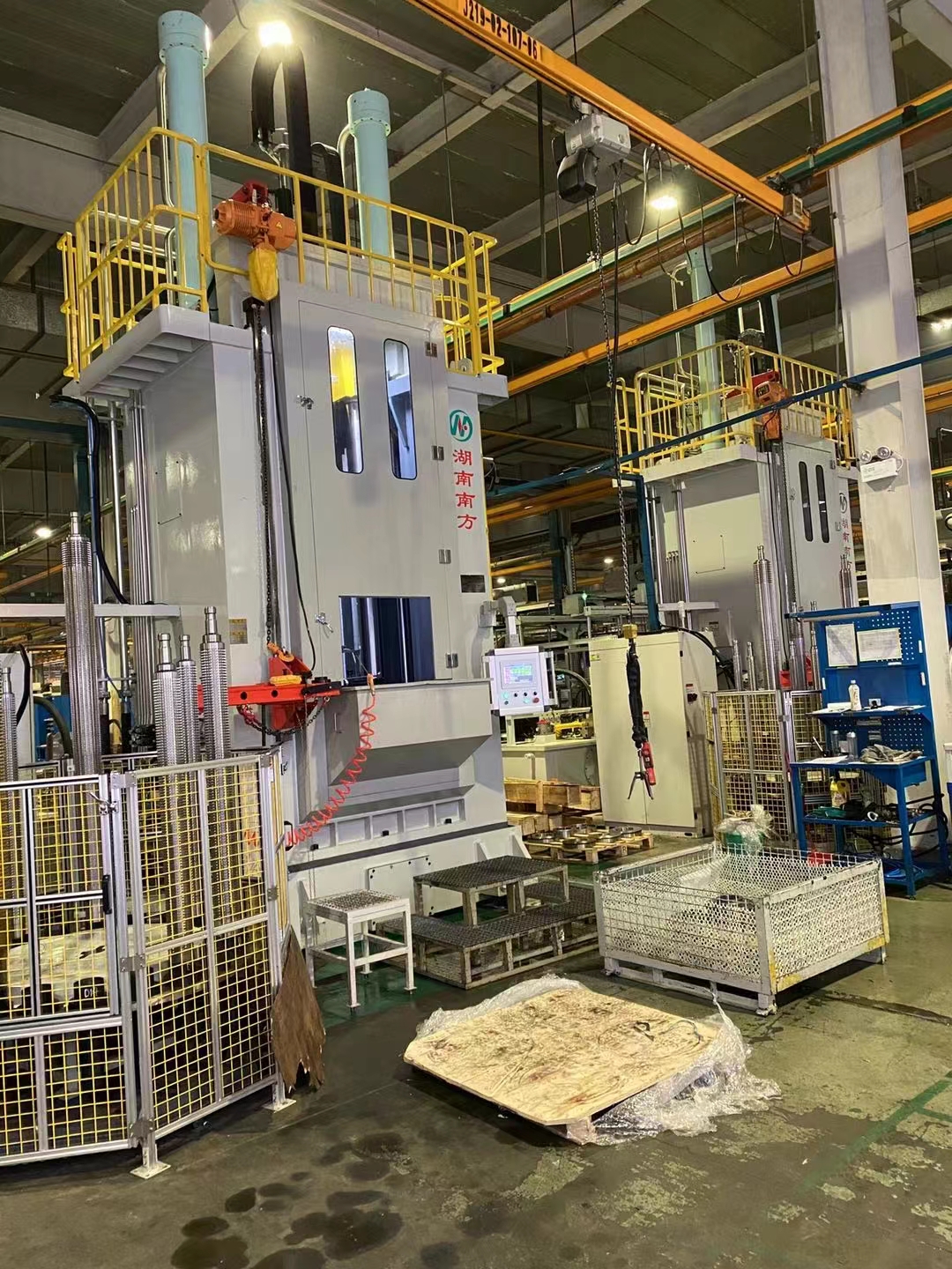 LG55730雙(shuang)導柱上拉(la)式立式内(nei)拉床